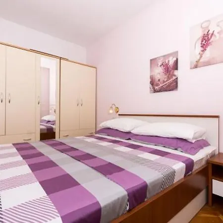 In Okrug Gornji With Sea View, Balcony, Air Conditioning, Wifi 5167-2