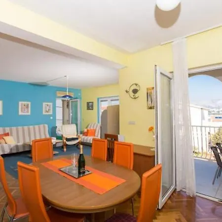 In Okrug Gornji With Sea View, Balcony, Air Conditioning, Wifi 5167-2 Apartment